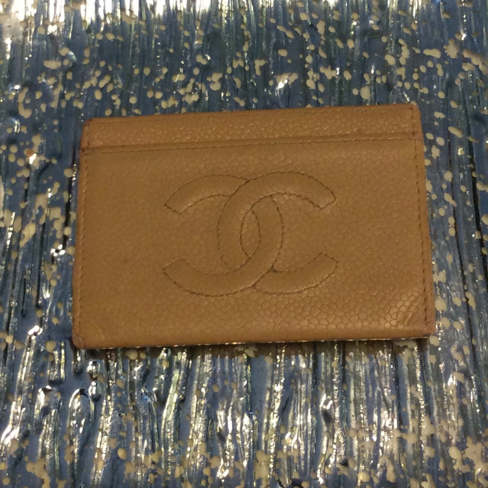 ❌ SOLD ❌.  Chanel Card Holder